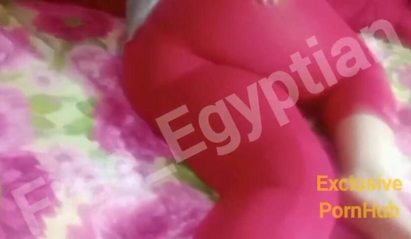 سكس مرات ابوه تتناك